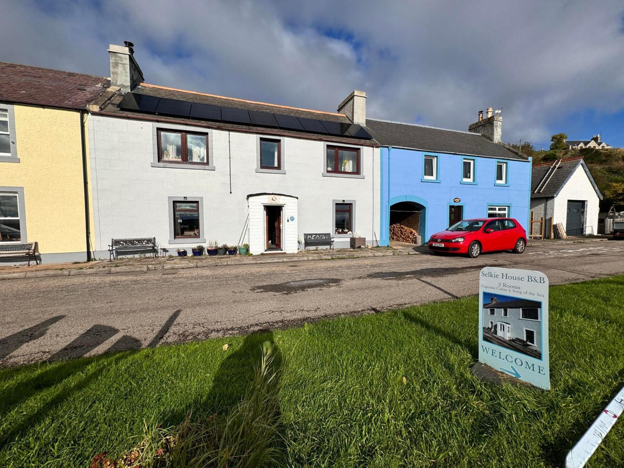 Sea Song, Selkie House Bed & Breakfast Helmsdale Exterior photo
